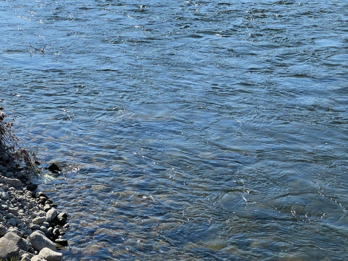 River House Hotell Campbell River Eksteriør bilde
